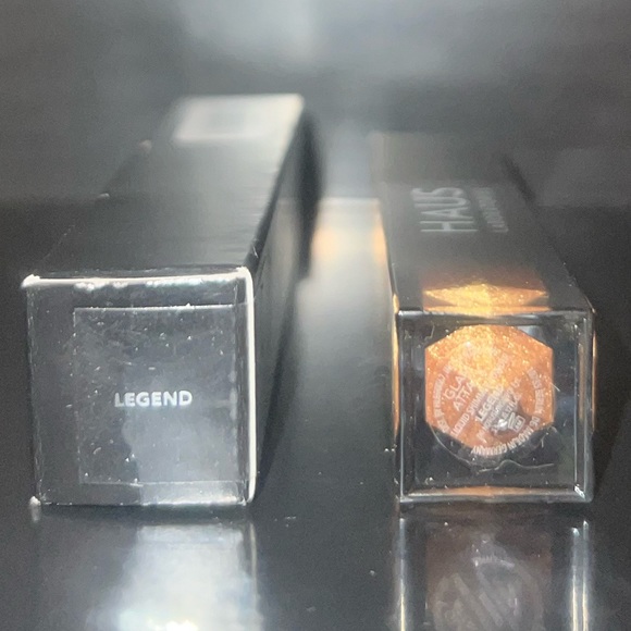 HAUS LABORATORIES Glam Attack Liquid Shimmer Powder-Legend. Shine, Metallic, Fit - Picture 5 of 7